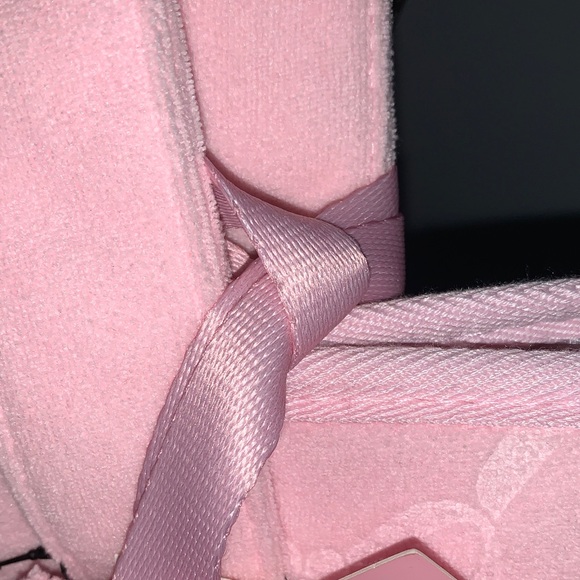 🆕- Juicy Couture Light Pink Bow-Patterned Beach Tote with Bathing Suit Bag - Picture 10 of 15